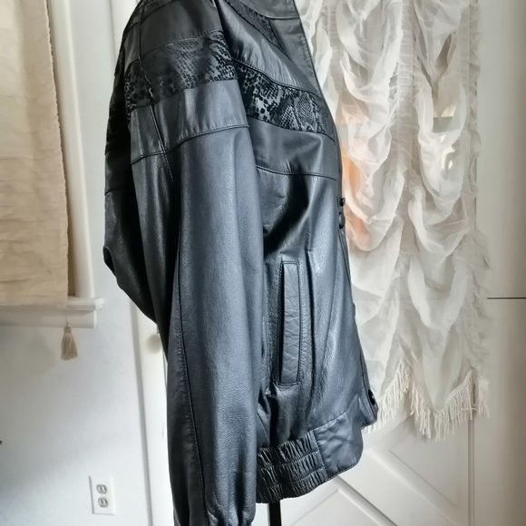 Genuine Soft Texure leather Jacket with Real Fur Collar Fur Vest - Picture 7 of 14